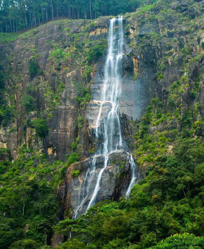 Bambarakanda Falls